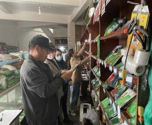 市農(nóng)牧技術(shù)推廣中心組織開展第二季度農(nóng)作物種子經(jīng)營情況專項監(jiān)督檢查